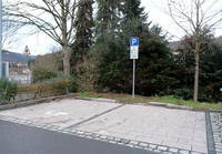 Zwei Behindertenparkplätze S-Bahnhof Schlierbach Ziegelhausen